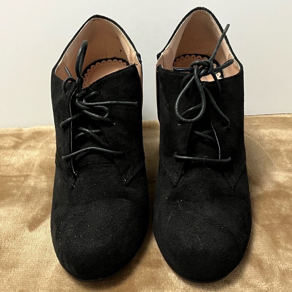 Journee ankle boots